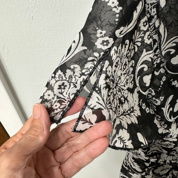 New York City Design Co. Ruffle Front Tie Bohemian Style Blouse/Top Size Small - Picture 3 of 14